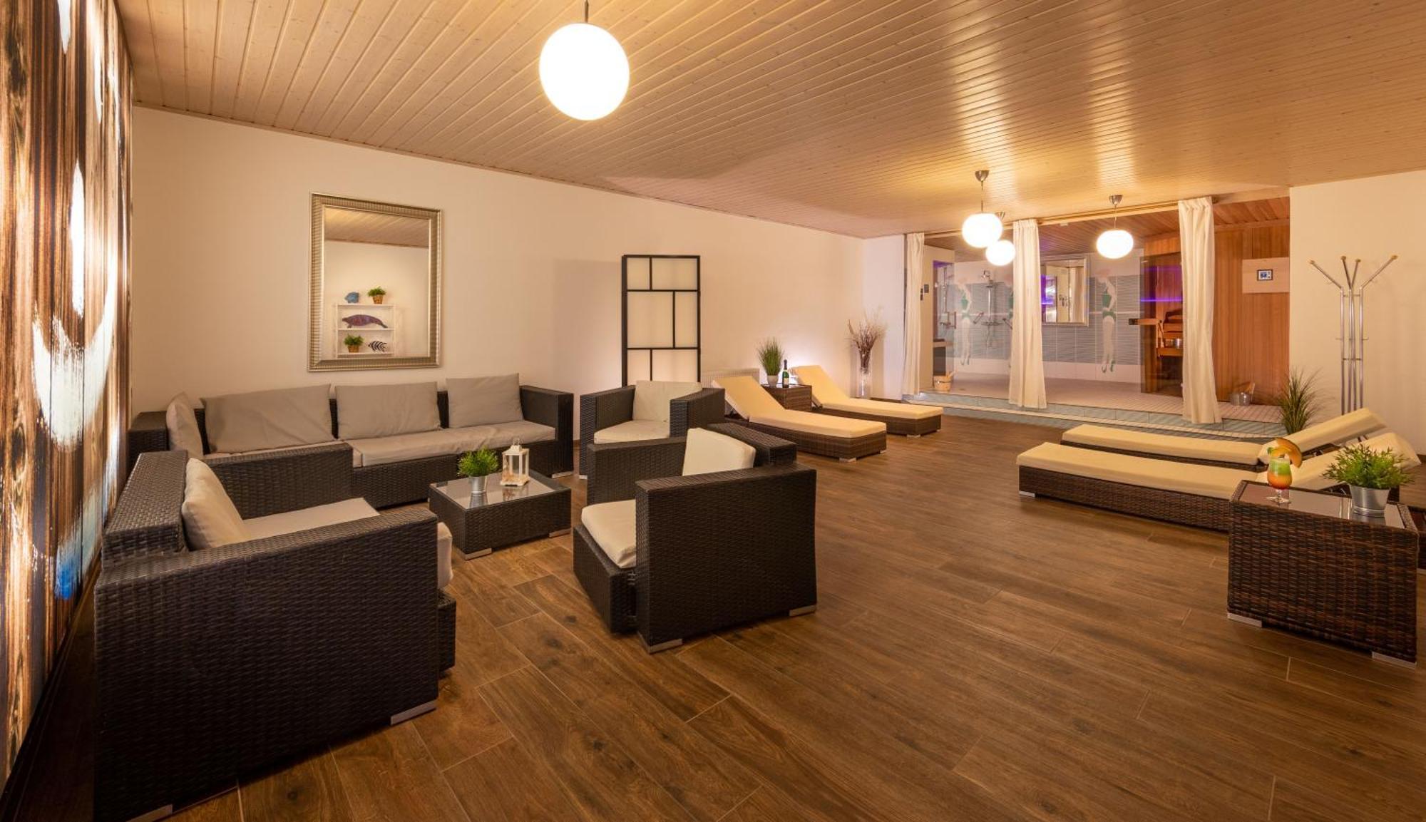 Hotel Am Kurpark Spaeth Bad Windsheim Bagian luar foto